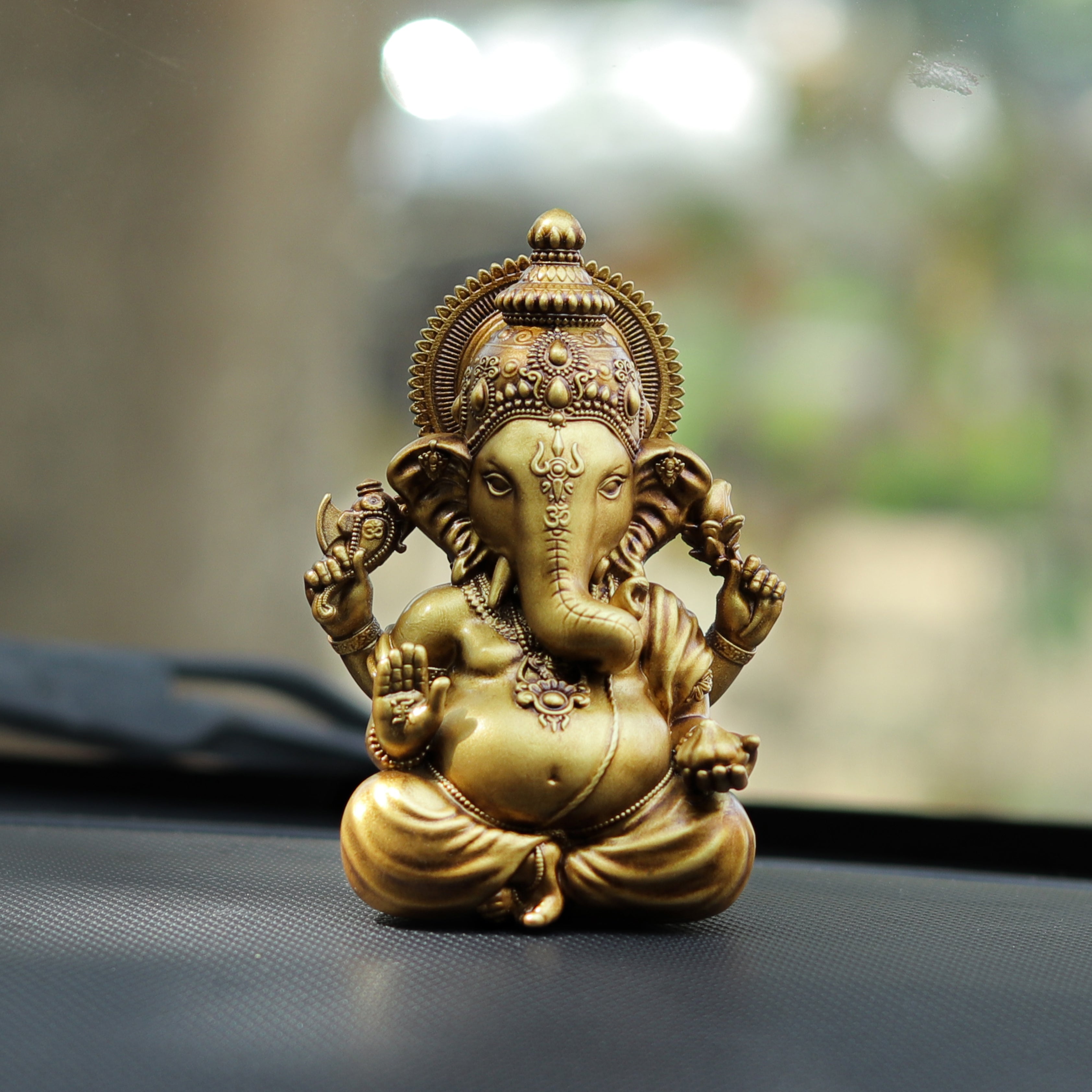 ganesh idol for car