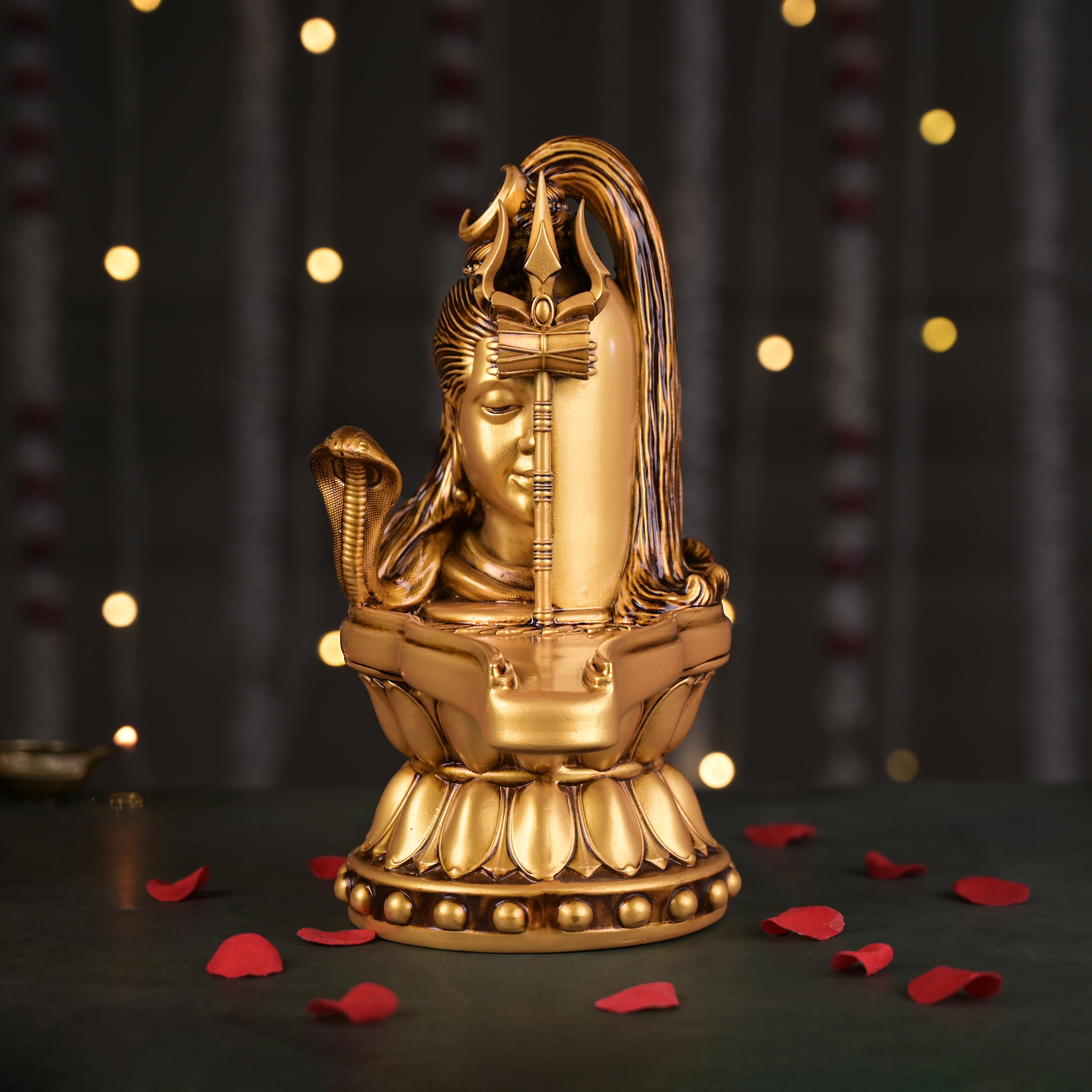 Shiv-Lingam idol